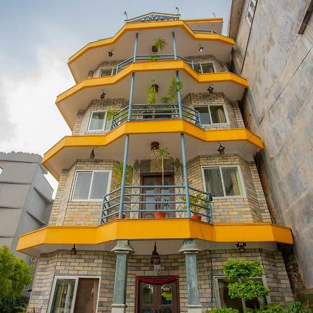 Spot On 445 New Hotel Natureland Pokhara Esterno foto