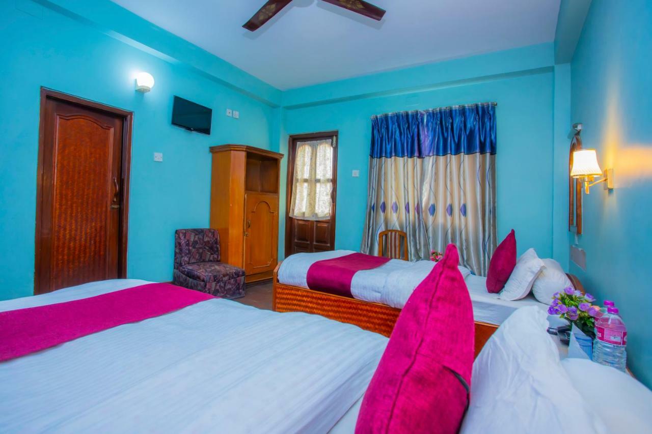 Spot On 445 New Hotel Natureland Pokhara Esterno foto