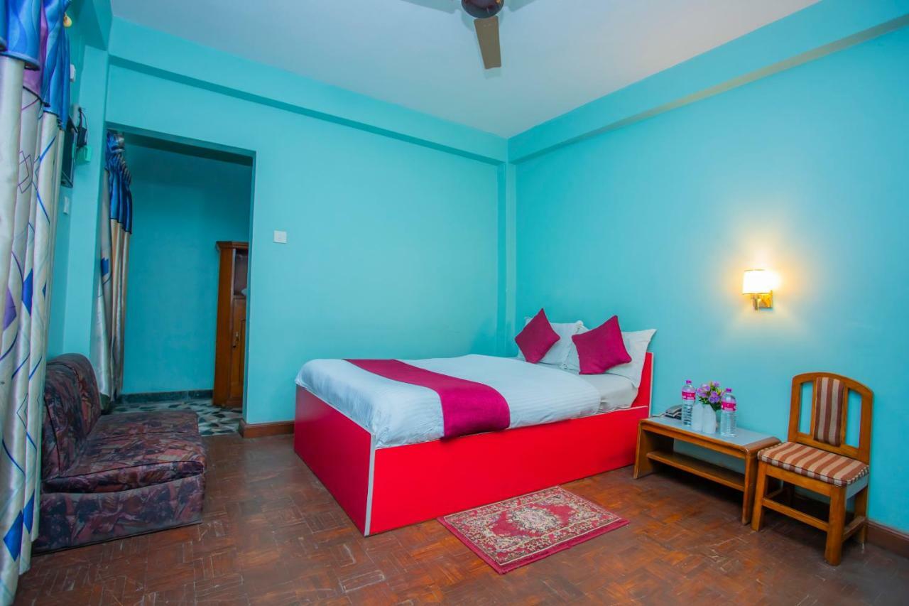 Spot On 445 New Hotel Natureland Pokhara Esterno foto